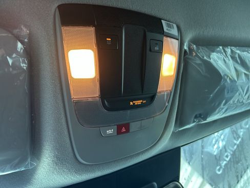 New 2025 Kia Niro EX image 28