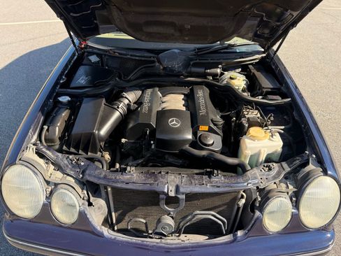 Used 2002 Mercedes-Benz E 320 4MATIC Sedan image 24