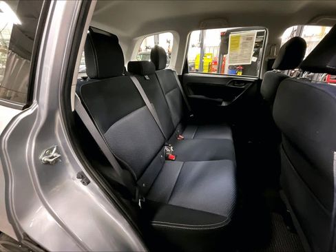 Used 2015 Subaru Forester 2.5i w/ Alloy Wheel Package AWD/4WD image 19