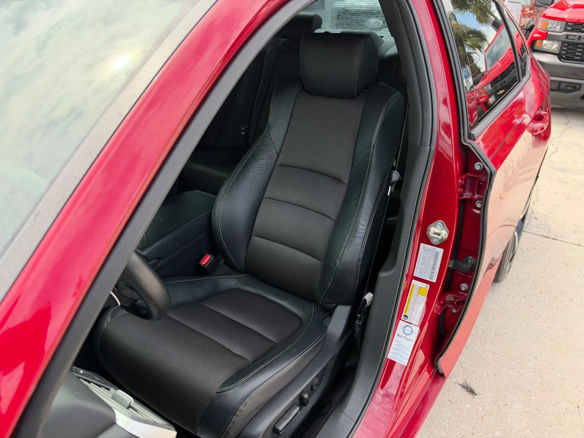 Used 2018 Honda Accord Sport image 18