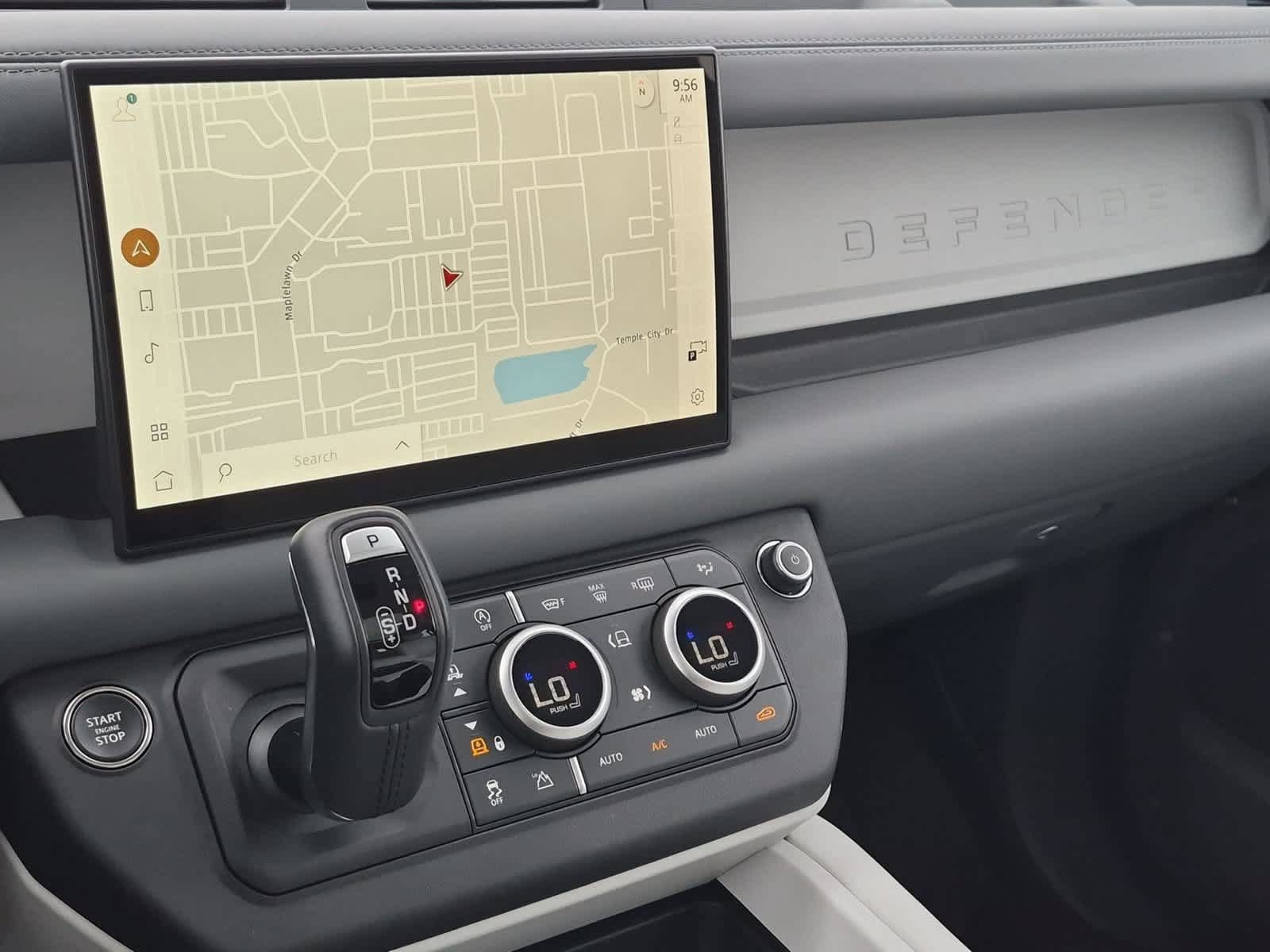 Certified 2025 Land Rover Defender 110 X-Dynamic SE AWD/4WD image 30