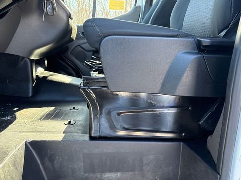 Used 2024 Ford Transit 250 Low Roof AWD w/ Exterior Upgrade Package image 33