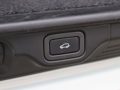 Used 2021 Land Rover Range Rover P525 Westminster Edition LWB image 28