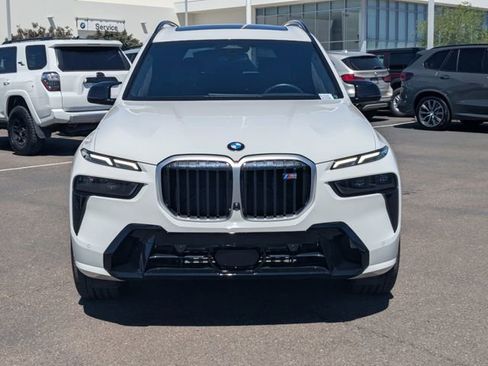 Used 2025 BMW X7 M60i w/ Climate Comfort Package AWD/4WD image 3