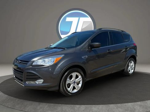 Used 2016 Ford Escape SE w/ Equipment Group 201A FWD image 13