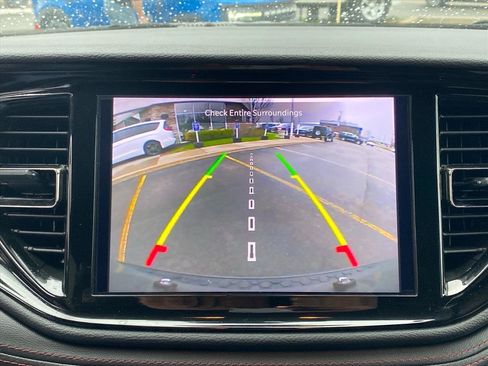 Used 2022 Dodge Durango R/T w/ Blacktop Package AWD/4WD image 17
