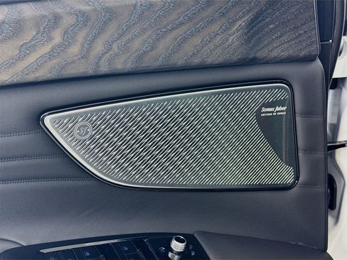 New 2025 Maserati Grecale GT image 18