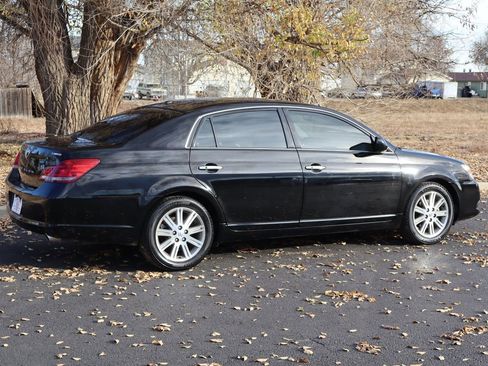 Used 2009 Toyota Avalon Limited image 4