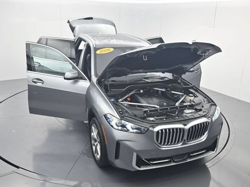 Used 2026 BMW X5 xDrive40i AWD/4WD image 61