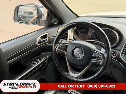 Used 2015 Jeep Grand Cherokee Limited AWD/4WD image 13