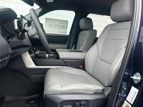 New 2026 Toyota Tundra Limited AWD/4WD image 4