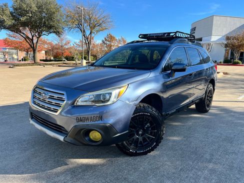 Used 2017 Subaru Outback 3.6R Limited image 1