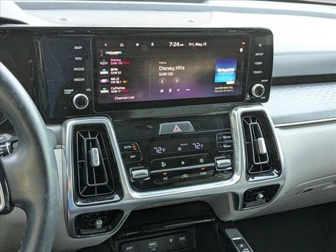 Used 2022 Kia Sorento SX FWD image 11