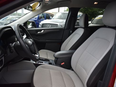 Used 2023 Ford Escape Active w/ Tech Pack #2 FWD image 16