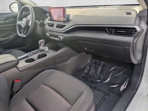 Used 2025 Nissan Altima 2.5 S image 20