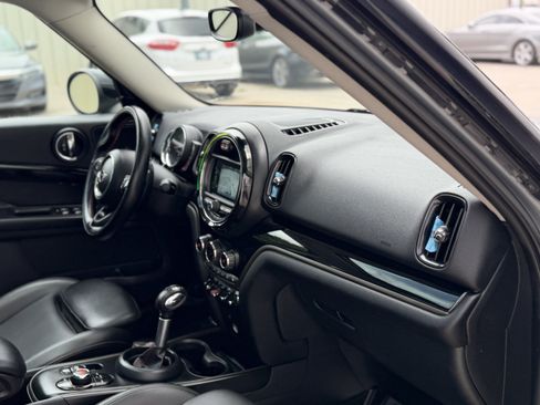 Used 2019 MINI Cooper Countryman S w/ Premium Package FWD image 34