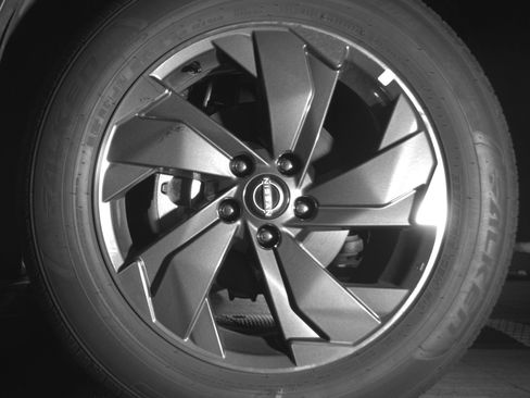 Used 2025 Nissan Rogue SV FWD image 12