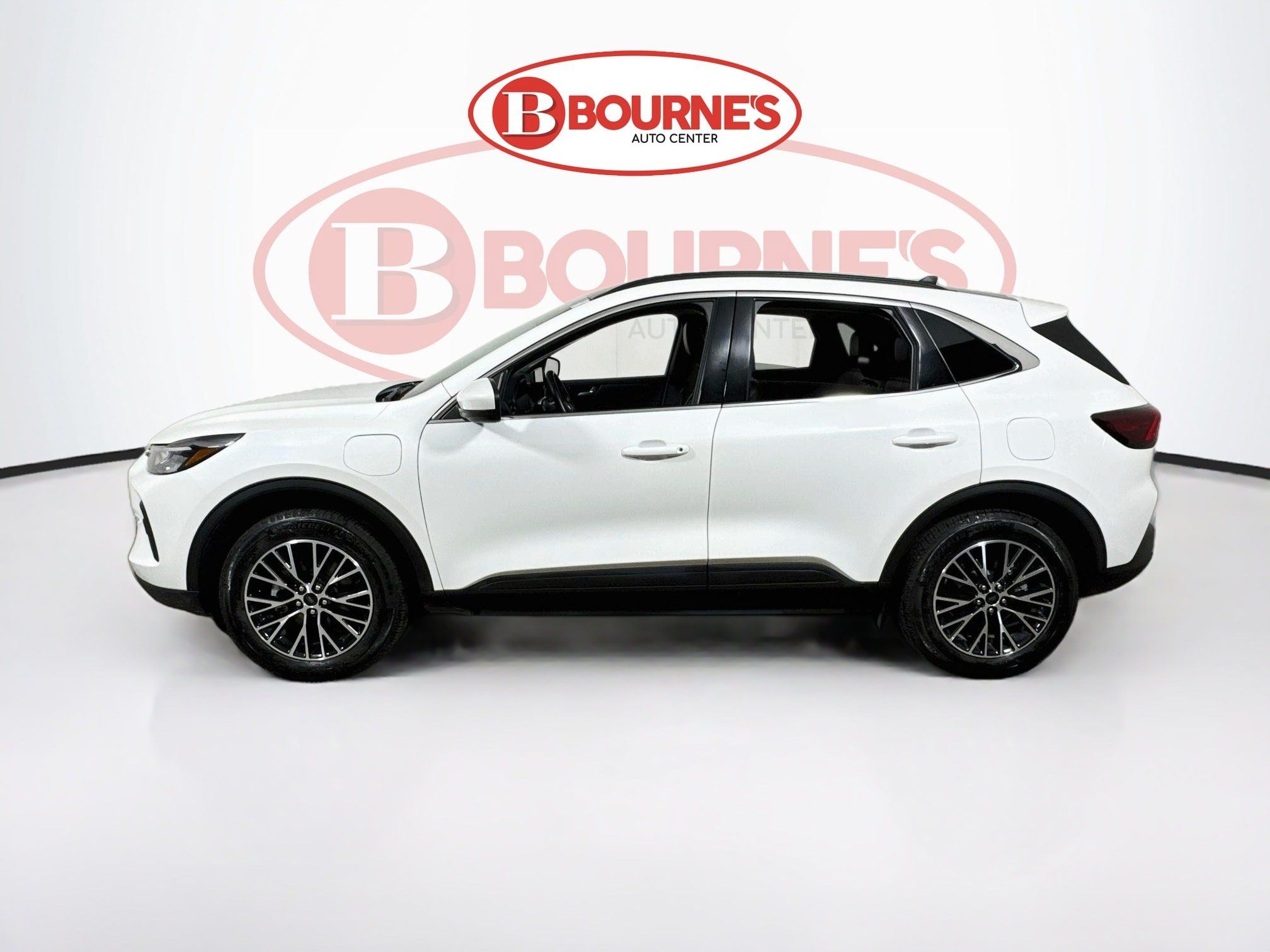 Used 2025 Ford Escape SE FWD image 8