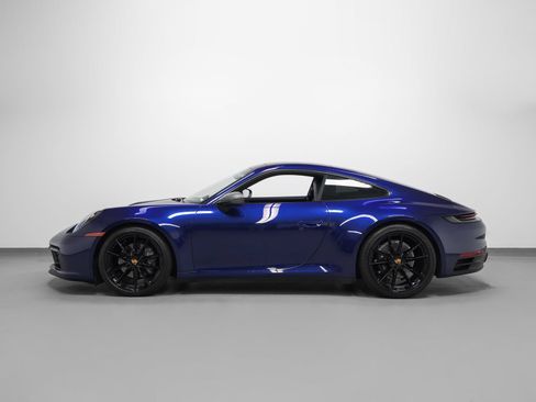 Certified 2024 Porsche 911 Carrera T RWD image 2