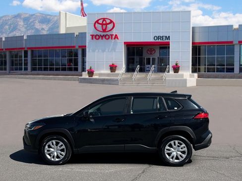 Used 2024 Toyota Corolla Cross L FWD image 6
