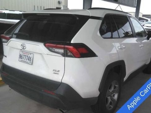 Used 2025 Toyota RAV4 XLE AWD/4WD image 3