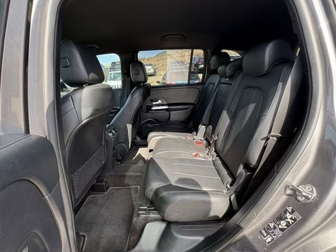 Used 2022 Mercedes-Benz GLB 250 image 10