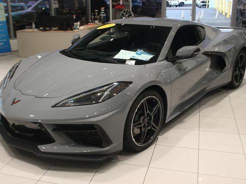 Used 2025 Chevrolet Corvette Stingray Coupe w/ Battery Protection Package image 3