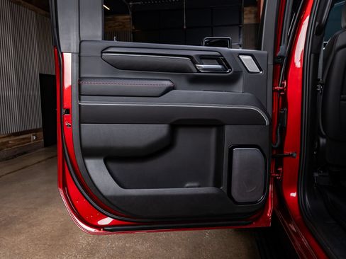 Used 2025 GMC Sierra 2500 AT4X AWD/4WD image 39