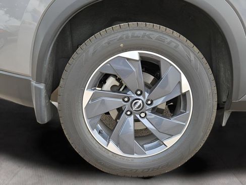Certified 2025 Nissan Rogue SV FWD image 37