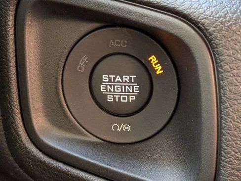 New 2026 Jeep Gladiator Sport AWD/4WD image 23