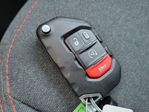 Used 2024 Jeep Gladiator Rubicon w/ Safety Group image 34