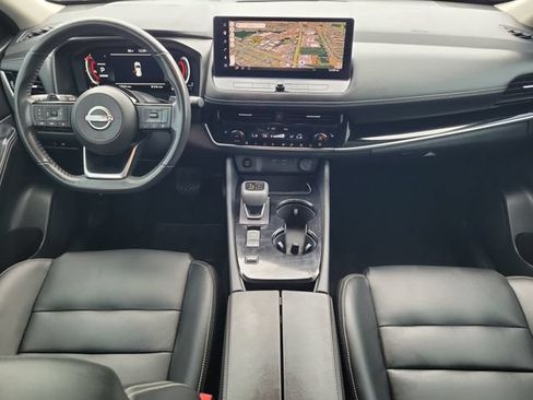 Used 2024 Nissan Rogue SL w/ SL Premium Package FWD image 11