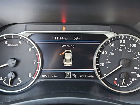 Used 2024 Nissan Sentra SV w/ Lighting Package FWD image 13