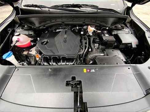 Used 2024 Kia Sorento S FWD image 28