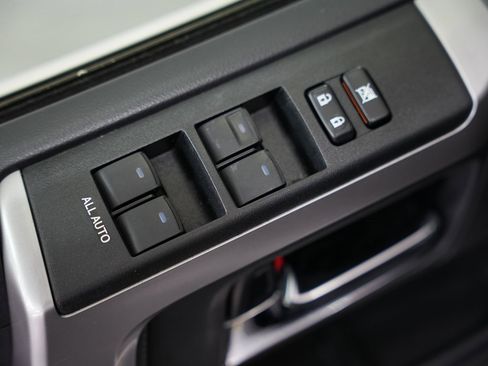 Used 2019 Toyota 4Runner Limited image 50