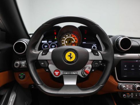 Certified 2019 Ferrari Portofino RWD image 48