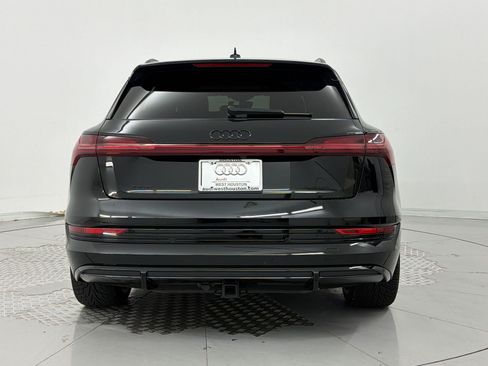 Used 2022 Audi e-tron Chronos AWD/4WD image 10