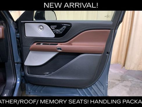 Used 2025 Lincoln Aviator Reserve w/ Equipment Group 201A AWD/4WD image 11