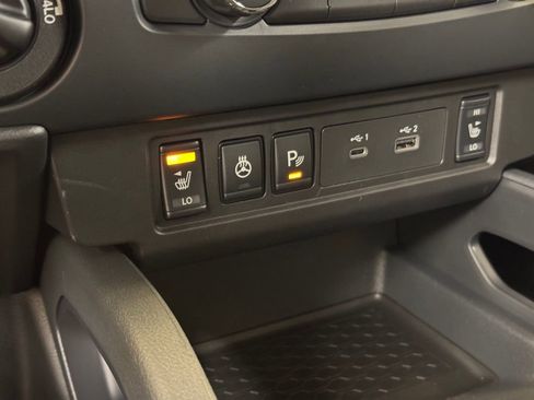 New 2026 Nissan Frontier SV w/ All-Weather Content Package AWD/4WD image 39