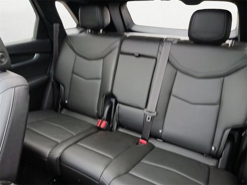 Used 2021 Cadillac XT5 Premium Luxury image 9