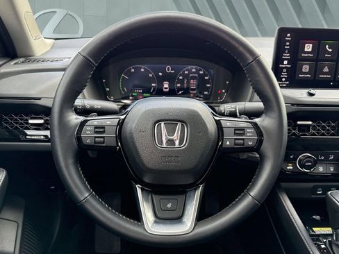 Used 2025 Honda Accord Touring image 13