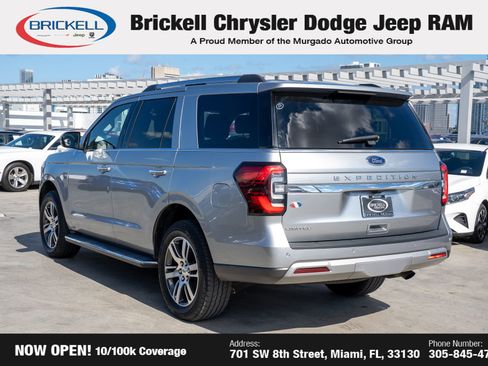 Used 2023 Ford Expedition Limited image 7