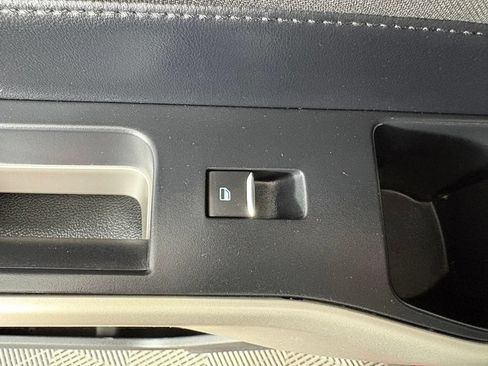 Used 2020 Ford Explorer XLT RWD image 47