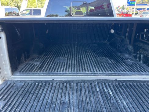 Used 2016 Ford F150 Platinum w/ Equipment Group 701A Luxury AWD/4WD image 8