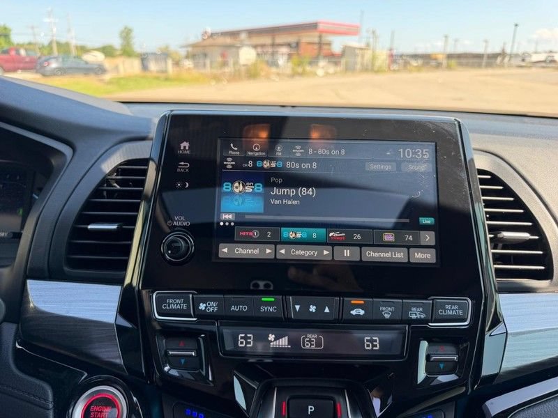 Used 2023 Honda Odyssey Elite image 17