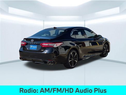 Used 2020 Toyota Camry XSE FWD image 6