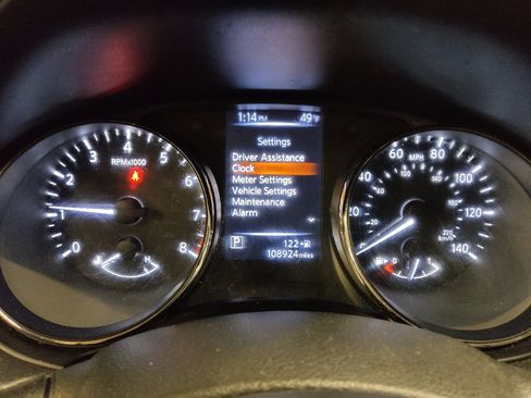 Used 2018 Nissan Rogue Sport SV w/ SV All-Weather Package image 23