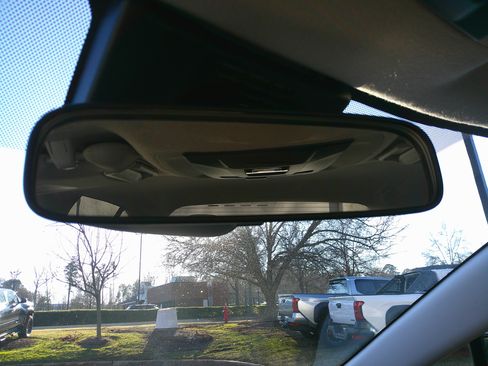 Used 2025 Toyota Corolla LE image 28