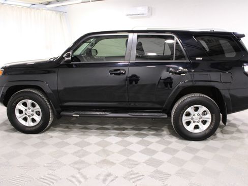 Used 2017 Toyota 4Runner SR5 image 29