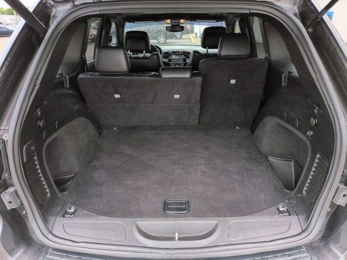 Used 2019 Jeep Grand Cherokee Altitude image 28